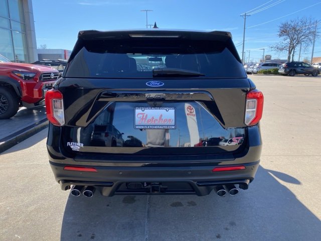 2021 Ford Explorer ST photo 2