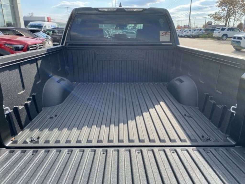 New 2026 Toyota Tundra SR5 SR5 CREWMAX 5.5