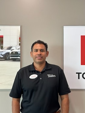 Staff member Luis Gonzalez from db872bd73e5e