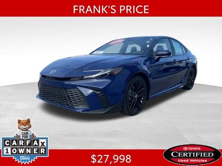 2025 Toyota Camry SE Sedan