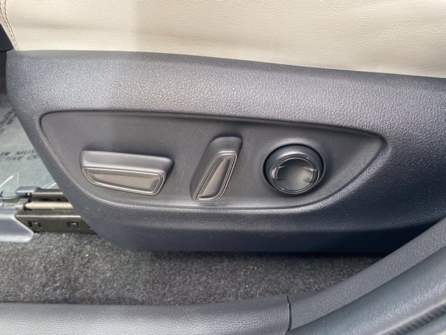 2024 Toyota RAV4 XLE Premium - Photo 16
