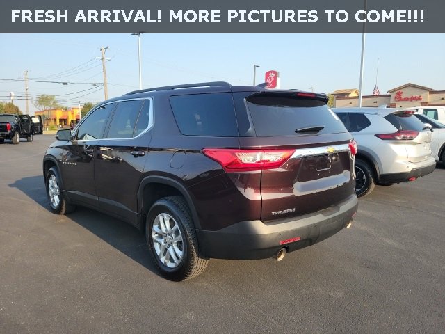 Used 2020 Chevrolet Traverse 1LT with VIN 1GNERGKWXLJ171107 for sale in Joplin, MO