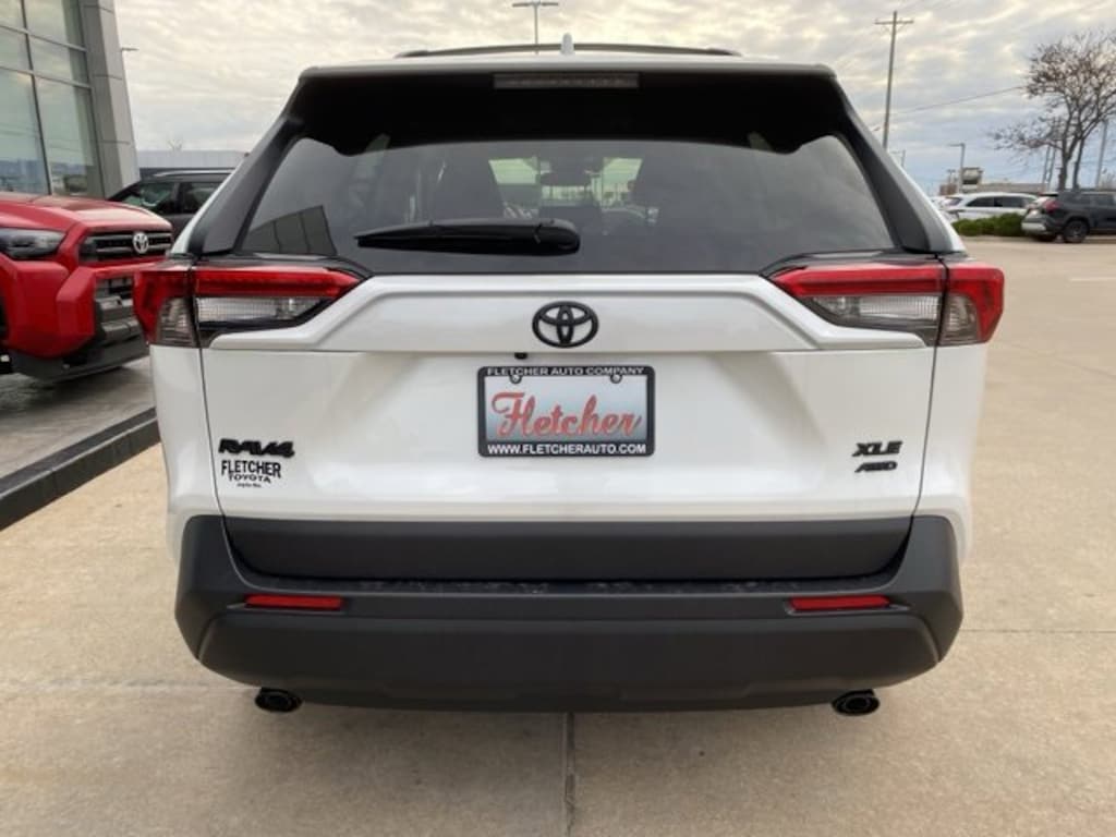 New 2025 Toyota RAV4 XLE Premium XLE PREM AWD SUV