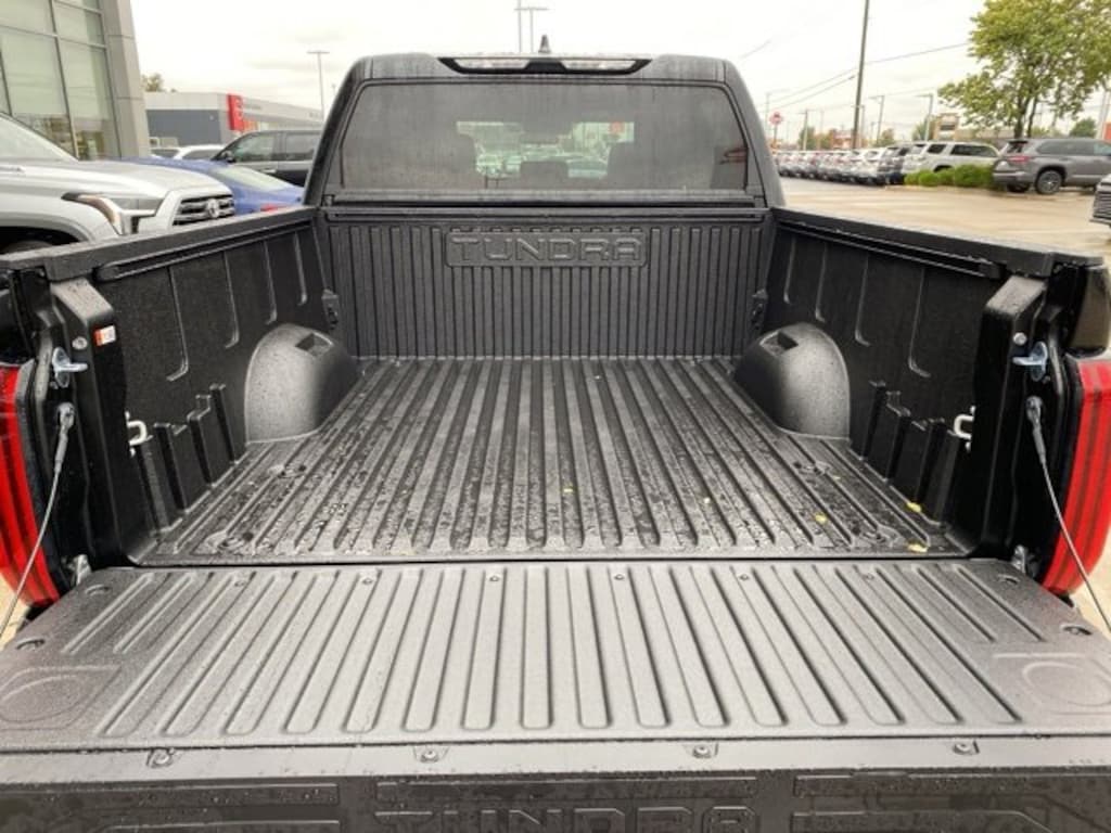 New 2026 Toyota Tundra SR5 SR5 CREWMAX 5.5