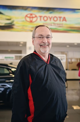 Staff member Mike McDaniel from 5b17046c2bd6