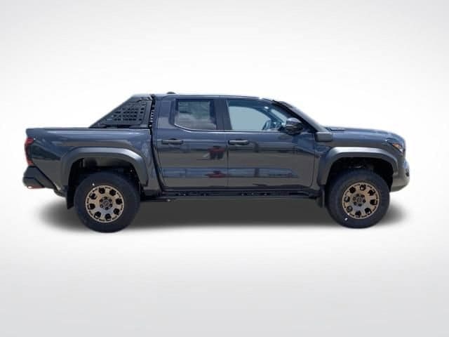 2026 Toyota Tacoma Trailhunter - Photo 2