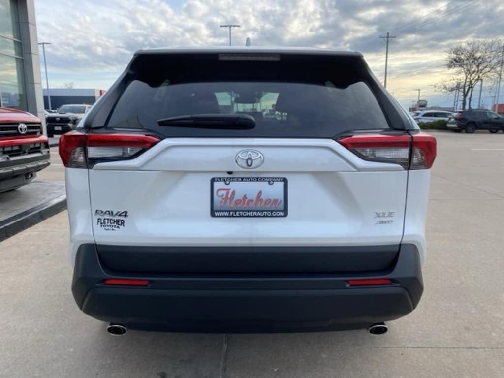 New 2025 Toyota RAV4 XLE Premium XLE PREM AWD SUV