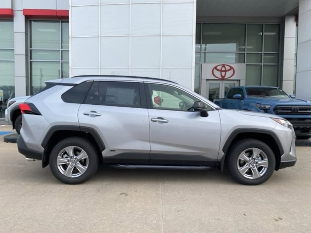 New 2025 Toyota RAV4 Hybrid LE LE AWD SUV