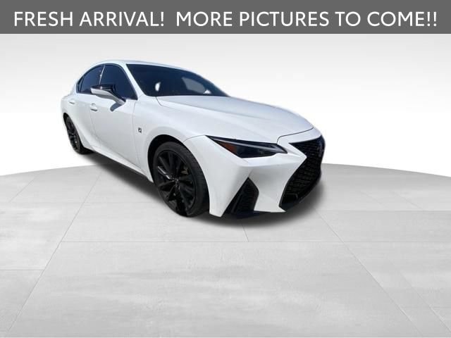 2023 Lexus IS 3