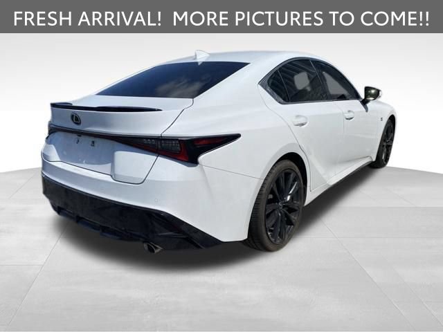2023 Lexus IS 4