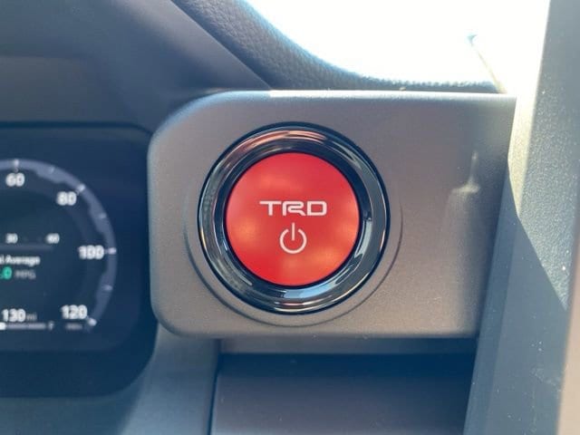 2026 Toyota Tacoma TRD Off Road - Photo 9