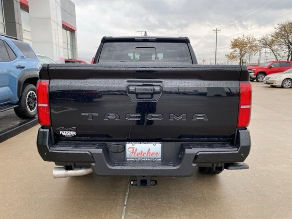 New 2025 Toyota Tacoma SR5 4X4 DOUBLE CAB