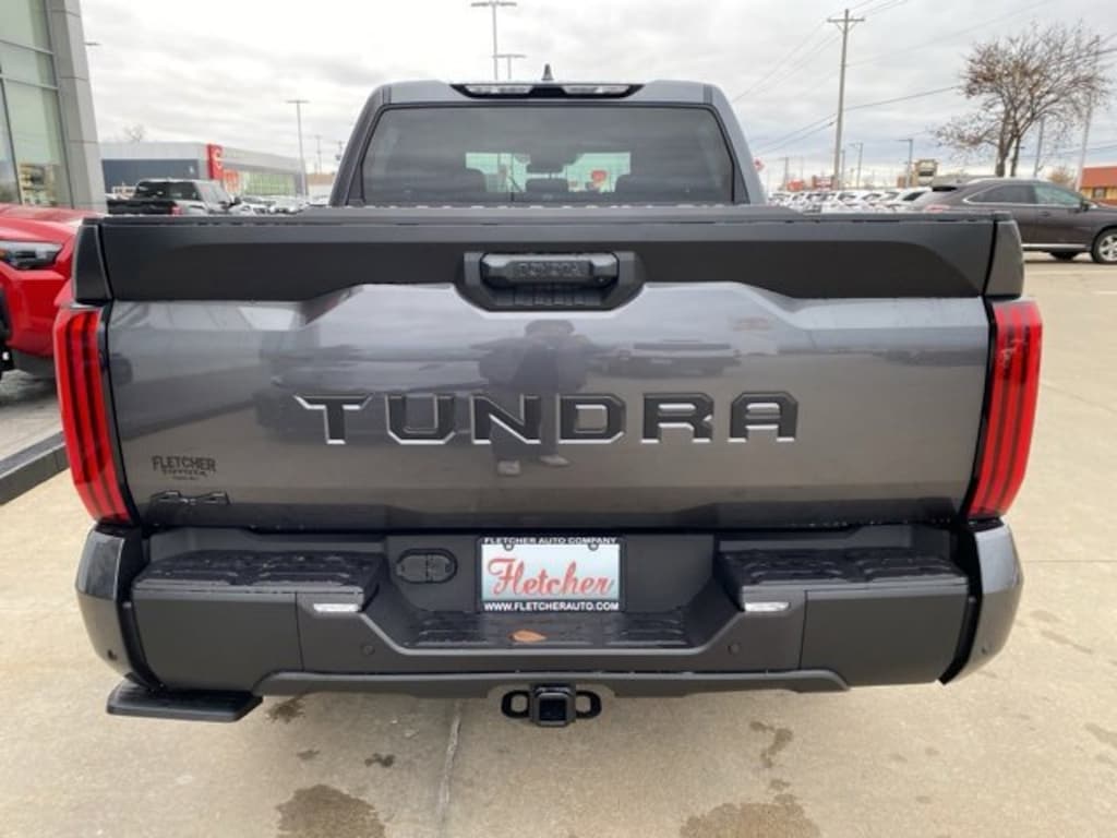New 2026 Toyota Tundra SR5 SR5 CREWMAX 5.5
