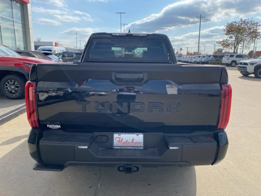 New 2026 Toyota Tundra SR5 SR5 CREWMAX 5.5