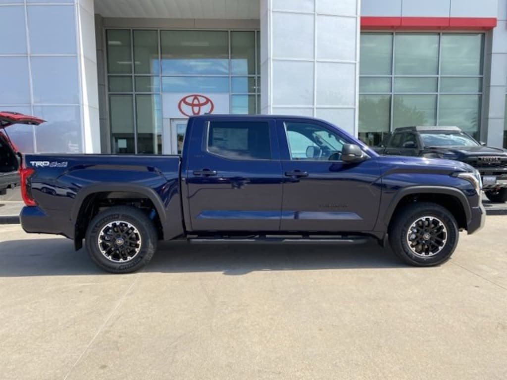 New 2026 Toyota Tundra SR5 SR5 CREWMAX 5.5