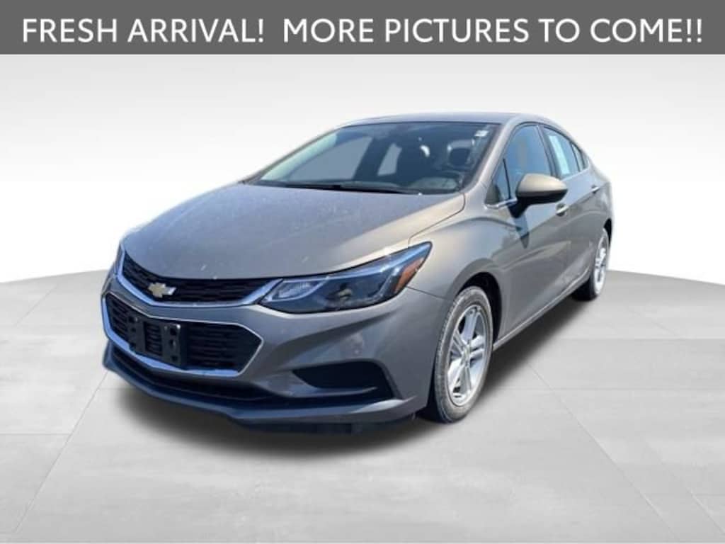 Used 2018 Chevrolet Cruze LT Sedan