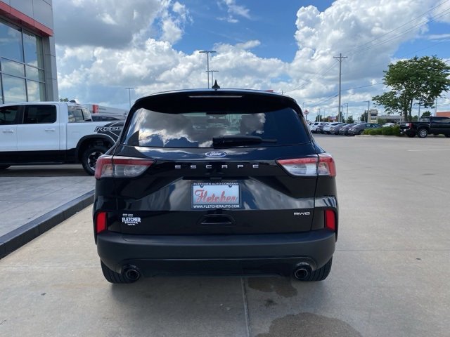 2022 Ford Escape SE photo 3
