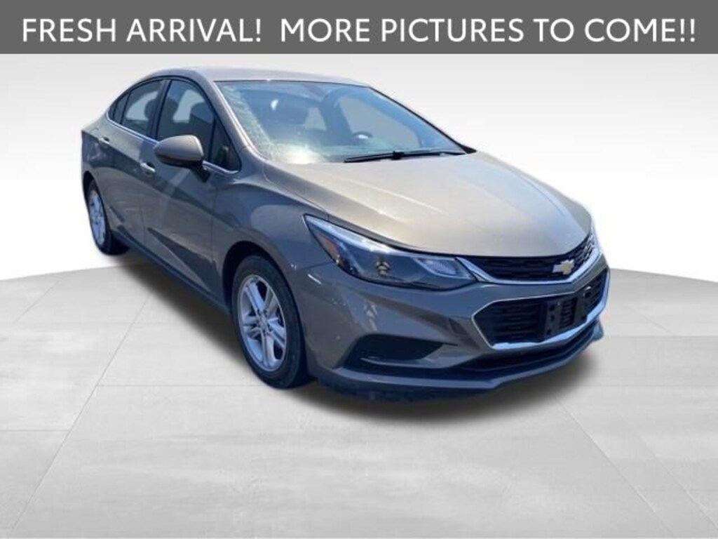 Used 2018 Chevrolet Cruze LT Sedan