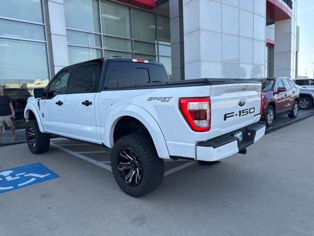 2023 Ford F-150 Lariat photo 2