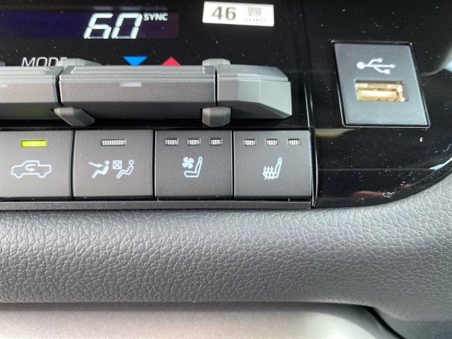 2026 Toyota Tundra Limited - Photo 12