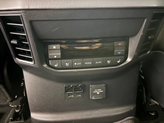 2025 Toyota Sequoia Platinum - Photo 11