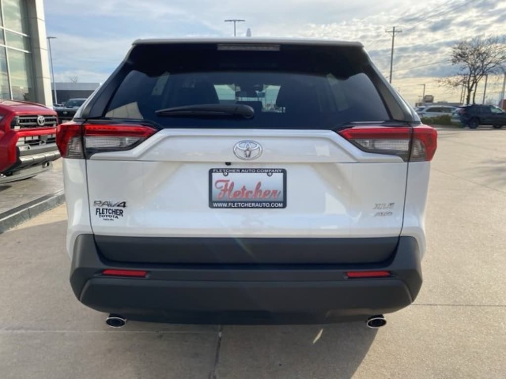 New 2025 Toyota RAV4 XLE Premium XLE PREM AWD SUV