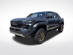 2026 Toyota Tacoma i-FORCE MAX Trailhunter 4X4 DOUBLE CAB HV