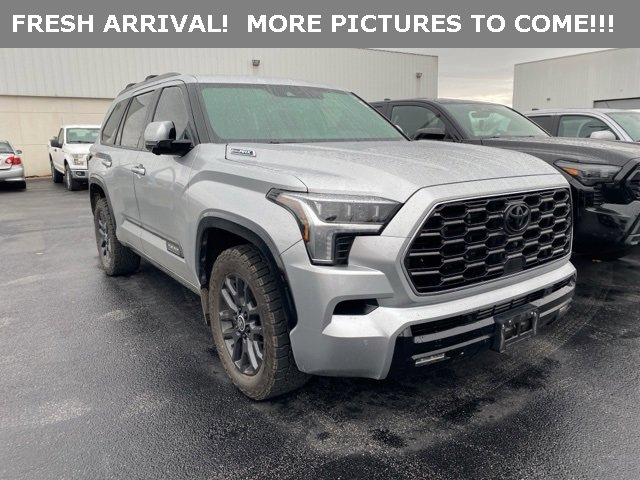 2024 Toyota Sequoia Platinum photo 3