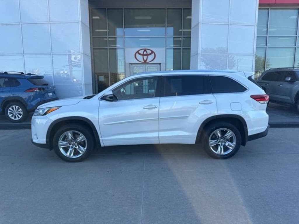 Certified 2018 Toyota Highlander Limited SUV