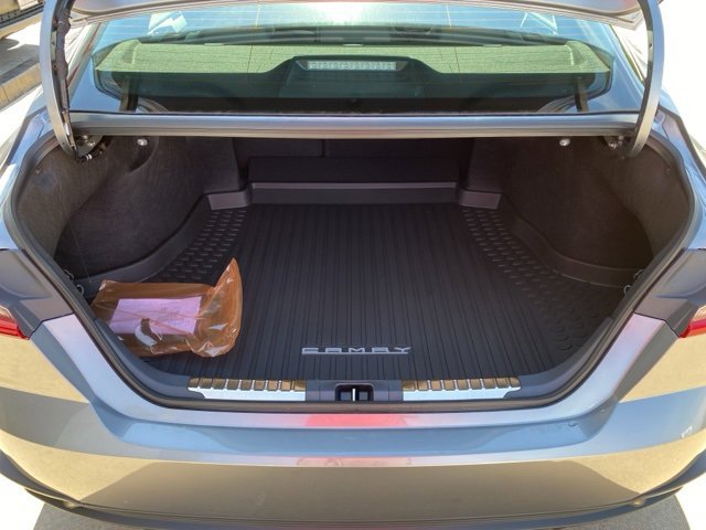 2026 Toyota Camry SE photo 3