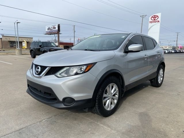 2017 Nissan Rogue Sport S