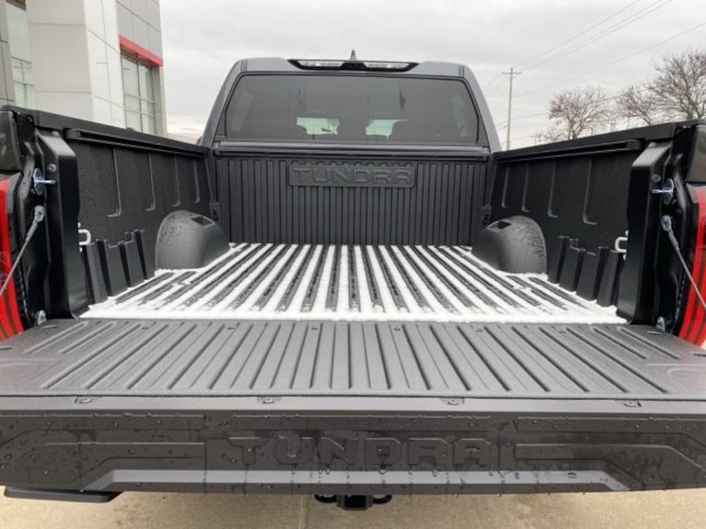 New 2026 Toyota Tundra SR5 SR5 CREWMAX 5.5