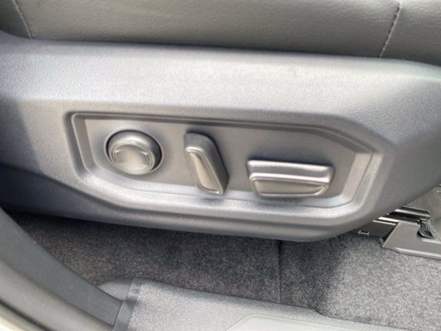 2026 Toyota Tundra Limited - Photo 21