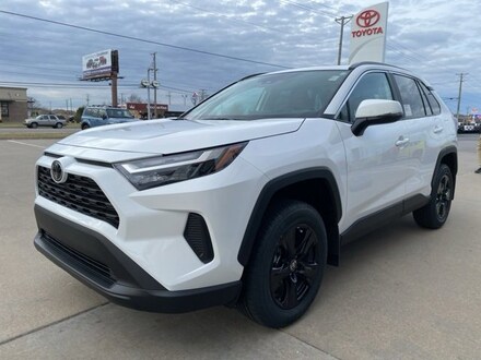 2025 Toyota RAV4 XLE XLE AWD SUV