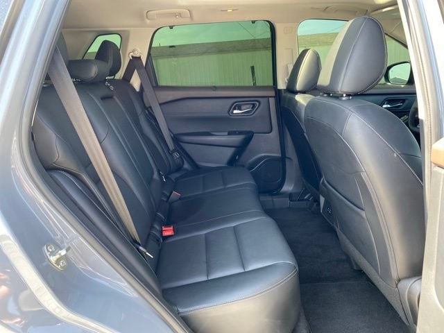 2023 Nissan Rogue SV - Photo 21