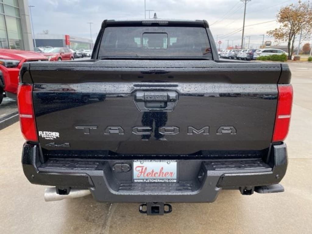 New 2025 Toyota Tacoma SR5 4X4 DOUBLE CAB