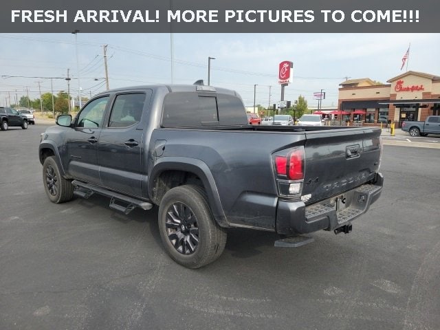 Used 2022 Toyota Tacoma Limited with VIN 3TMGZ5AN5NM501188 for sale in Joplin, MO