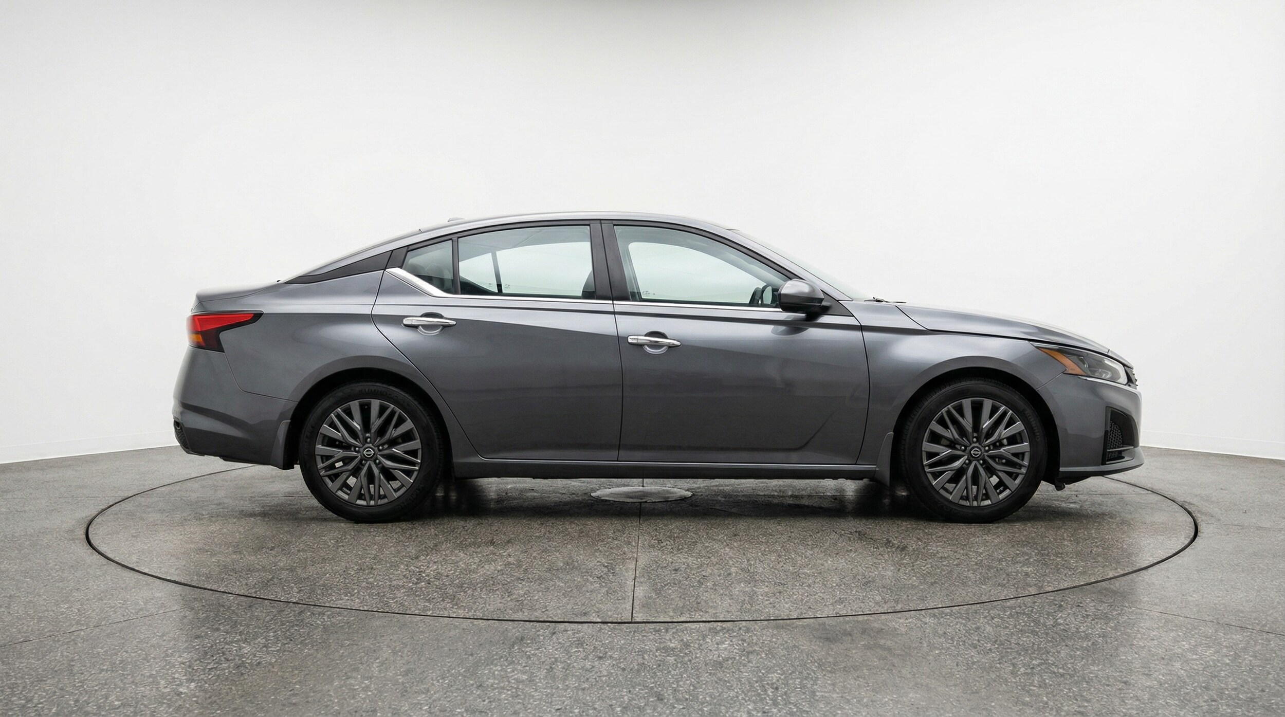 Thumbnail: 2025 Nissan Altima - 8