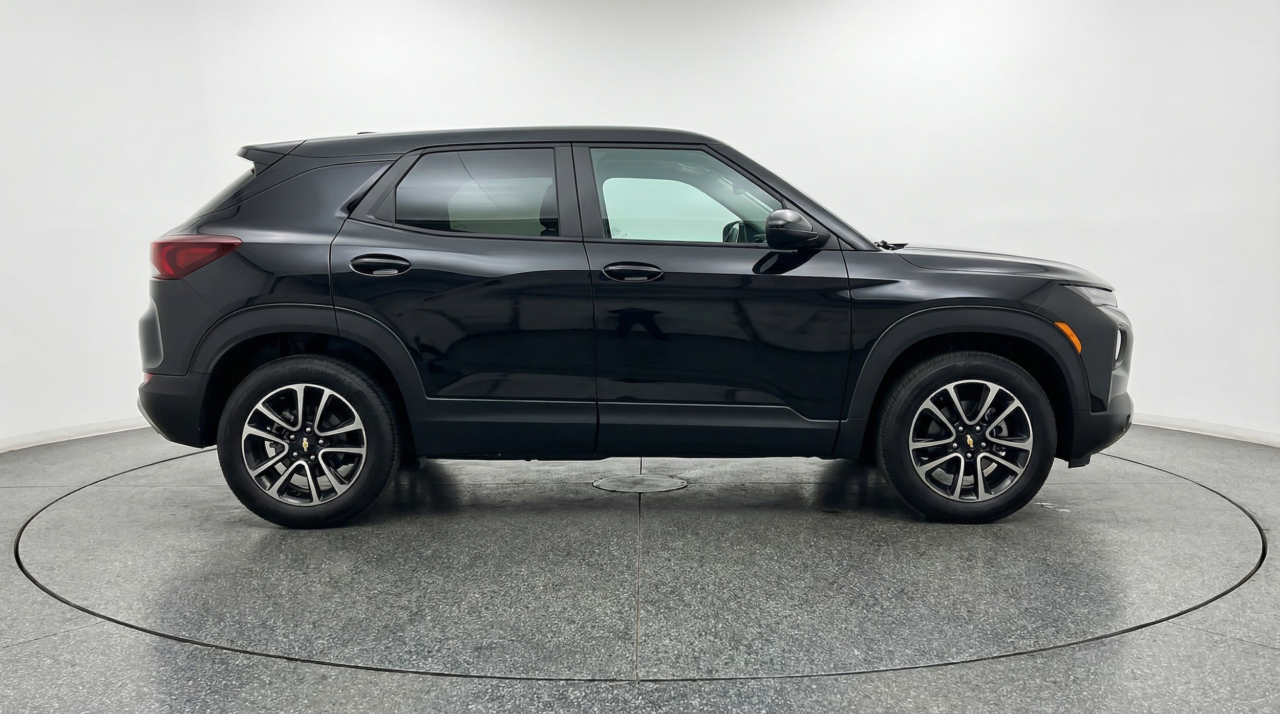 Thumbnail: 2025 Chevrolet TrailBlazer - 8