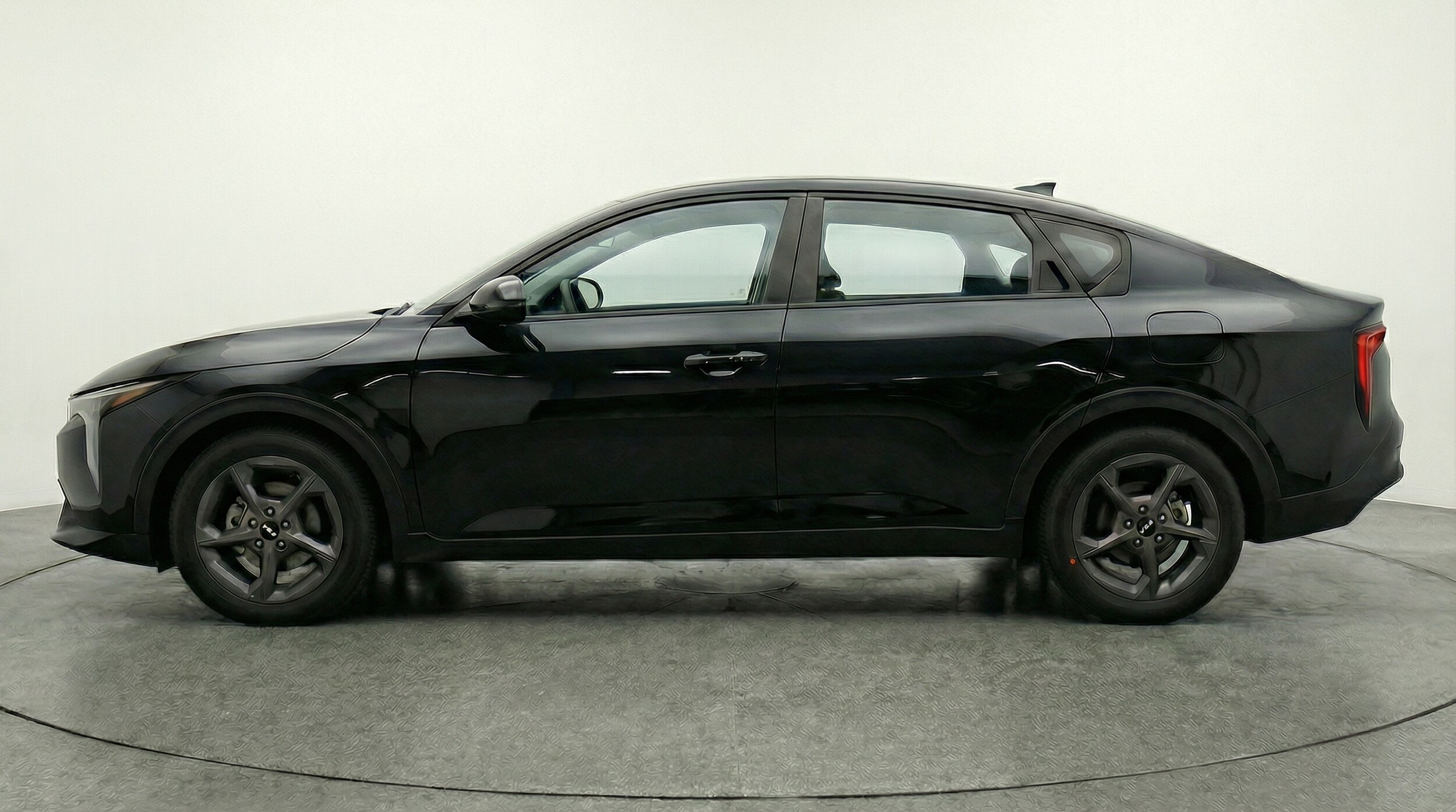 Thumbnail: 2025 Kia K4 - 4