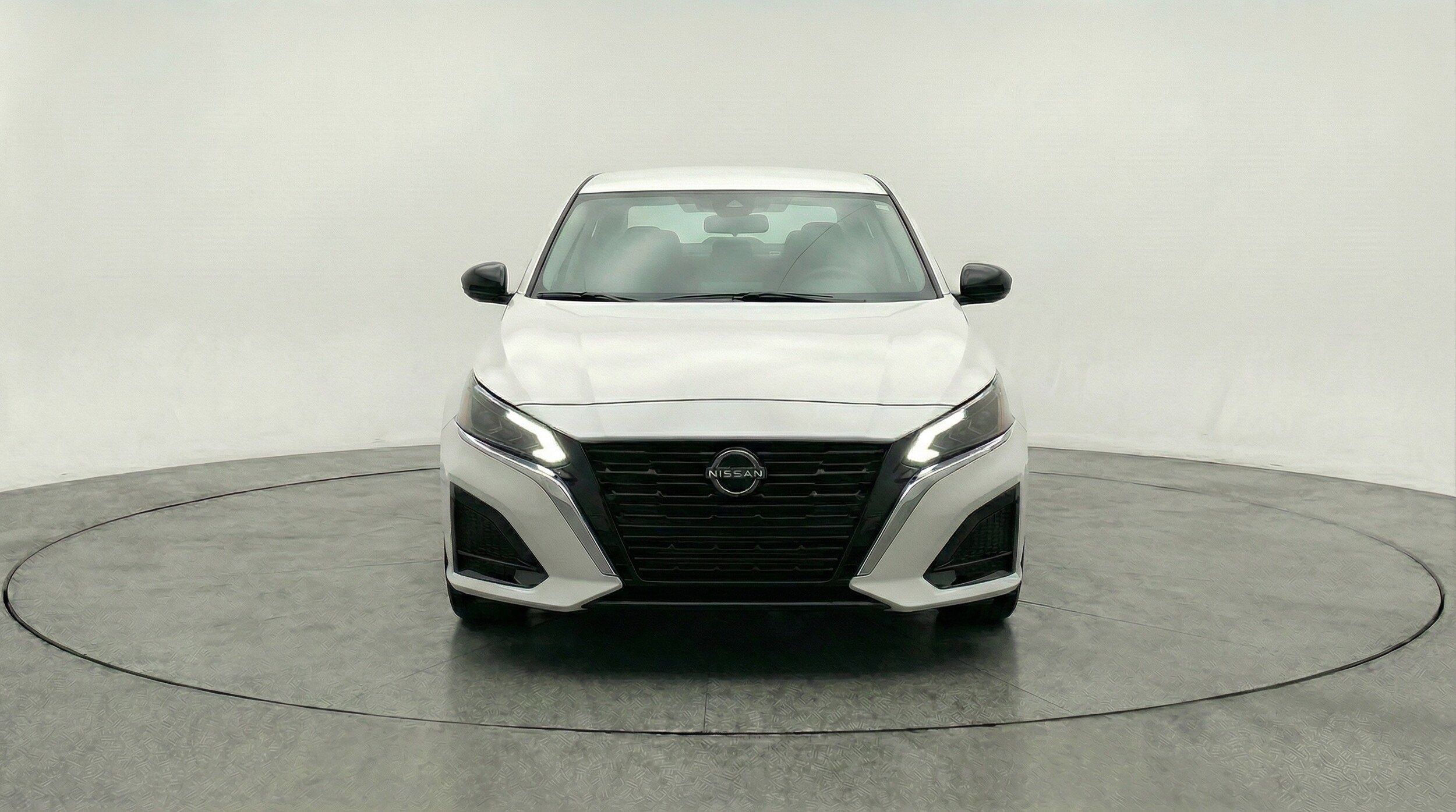 Thumbnail: 2025 Nissan Altima - 2