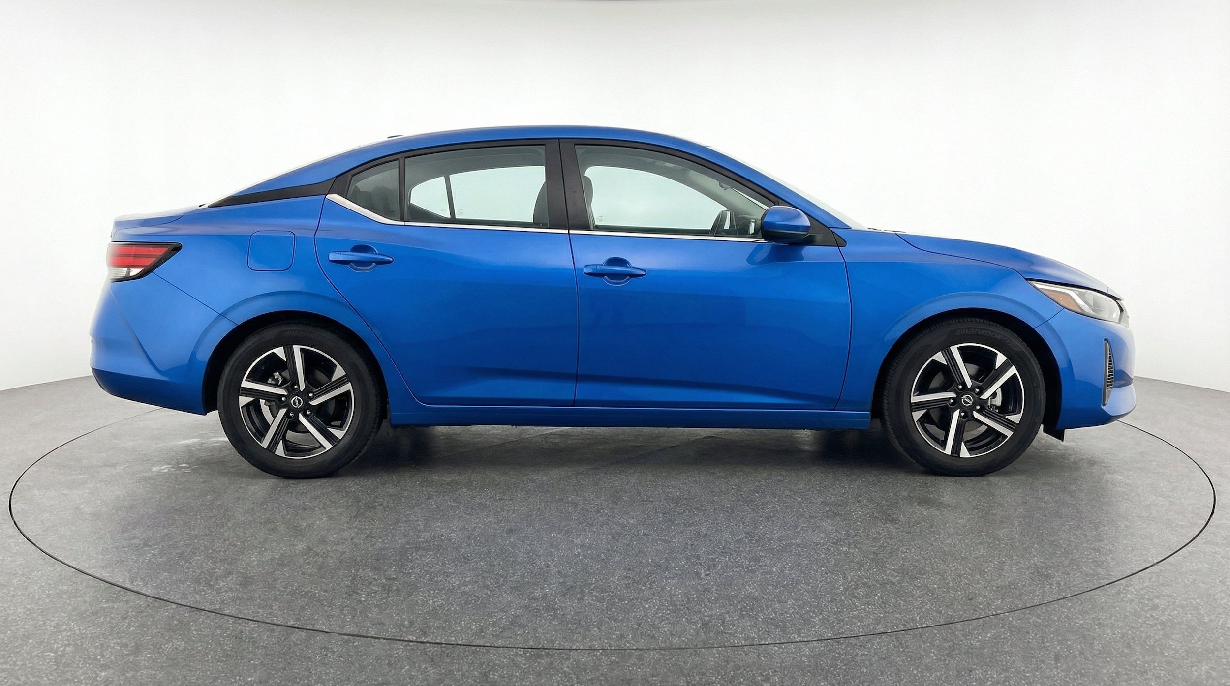Thumbnail: 2025 Nissan Sentra - 11