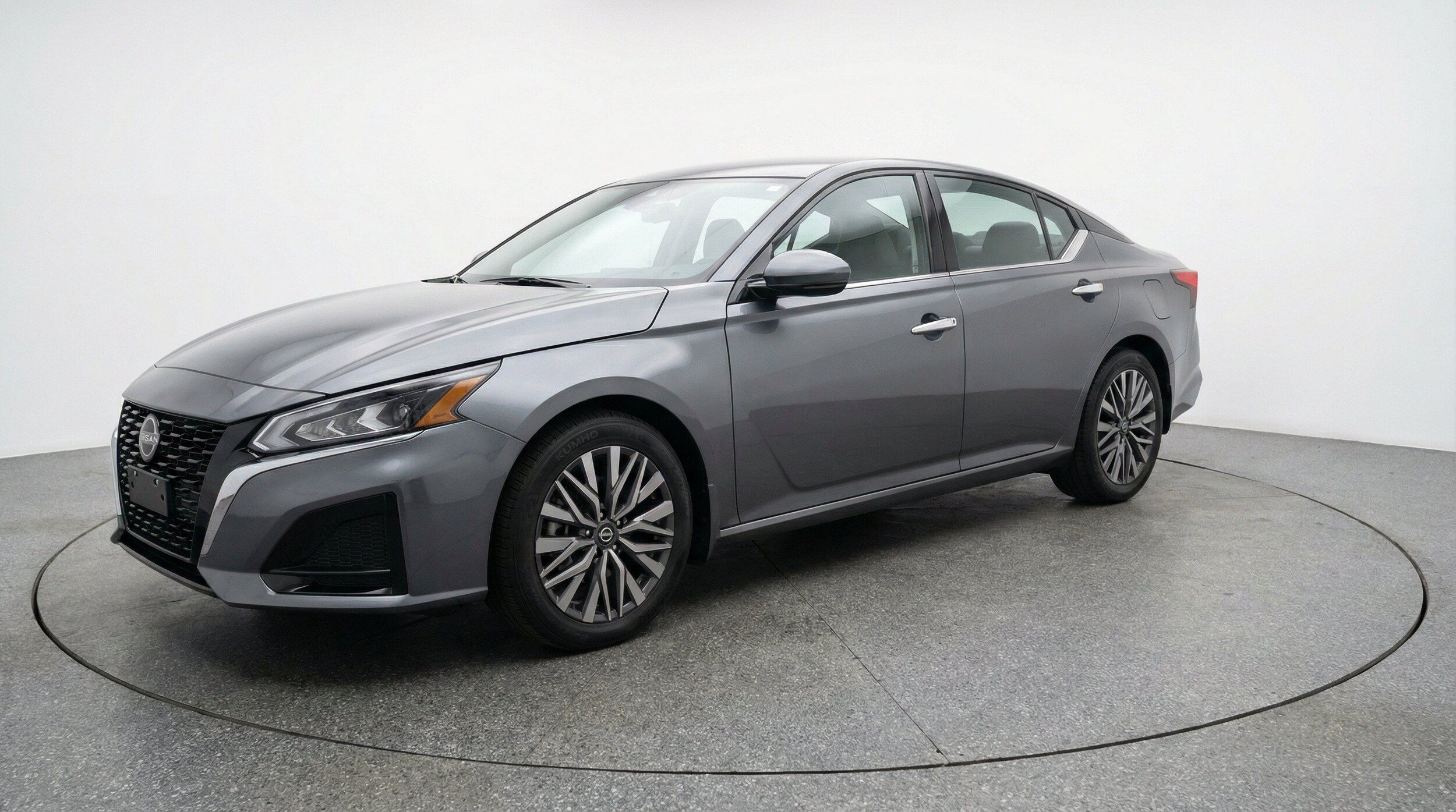 Thumbnail: 2025 Nissan Altima - 3