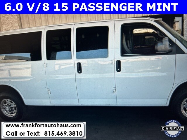 2018 Chevrolet Express 3500 LT Passenger Van photo 4