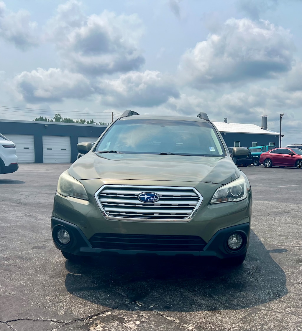Used 2016 Subaru Outback 2.5i Premium (CVT) SUV
