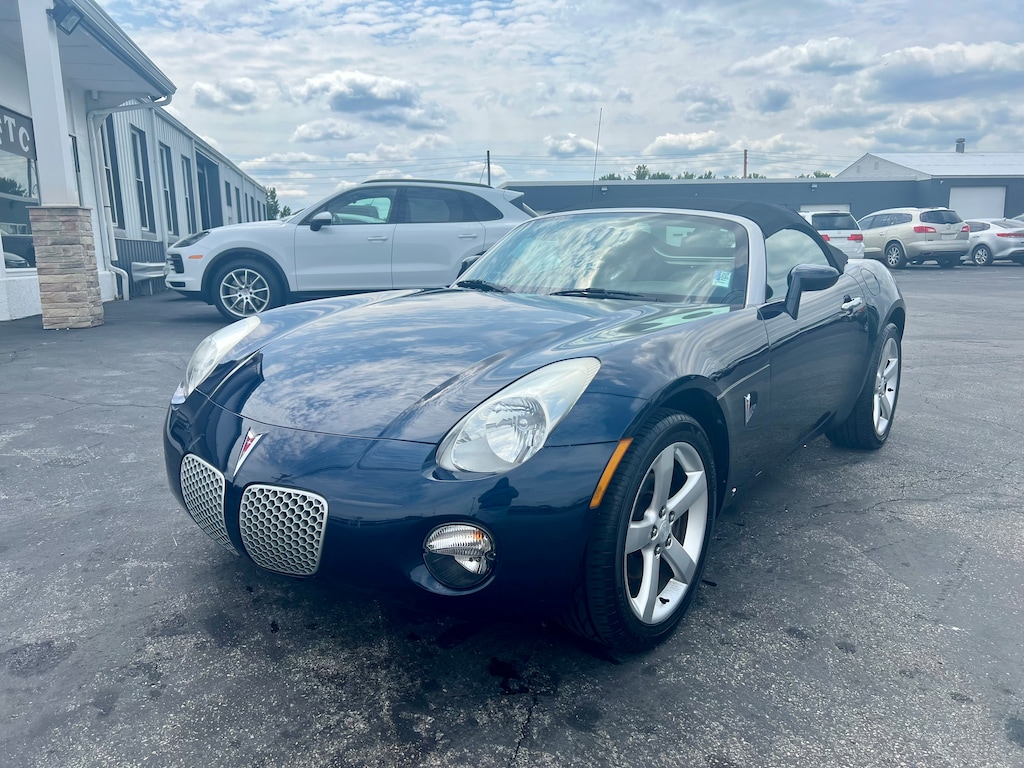 Used 2007 Pontiac Solstice Convertible
