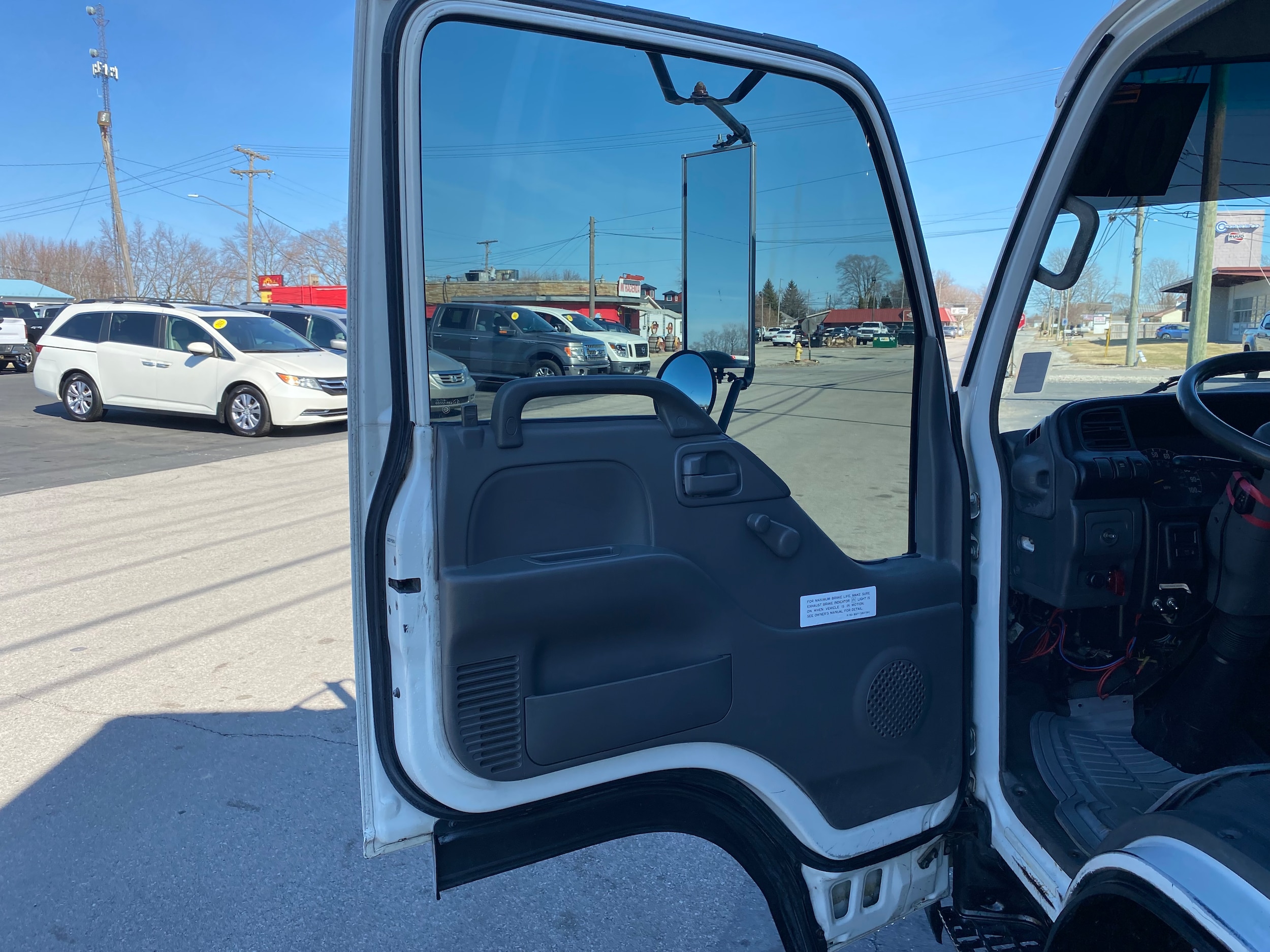2000 Isuzu NPR - Photo 9