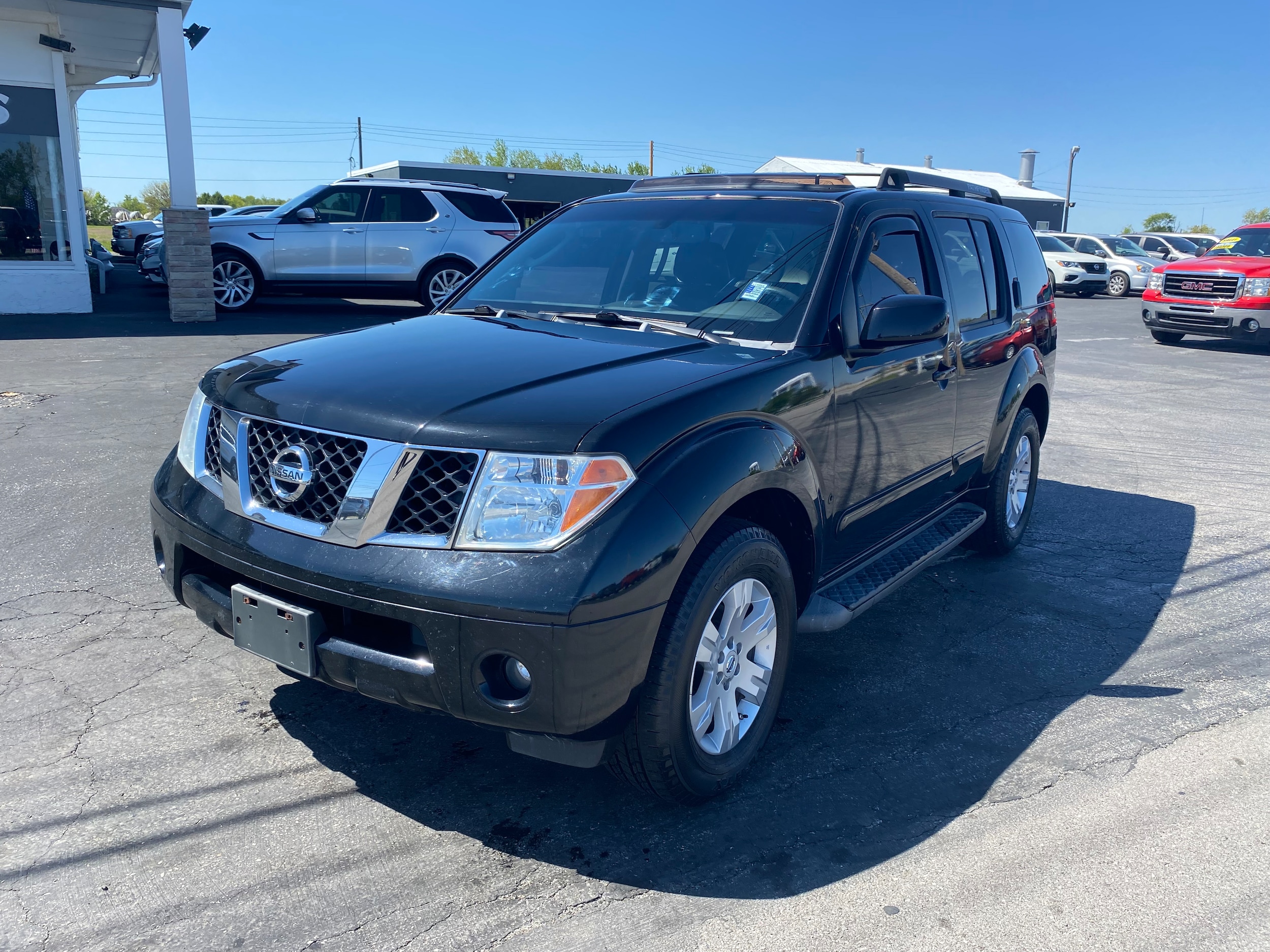 2006 Nissan Pathfinder S 4X4's photo