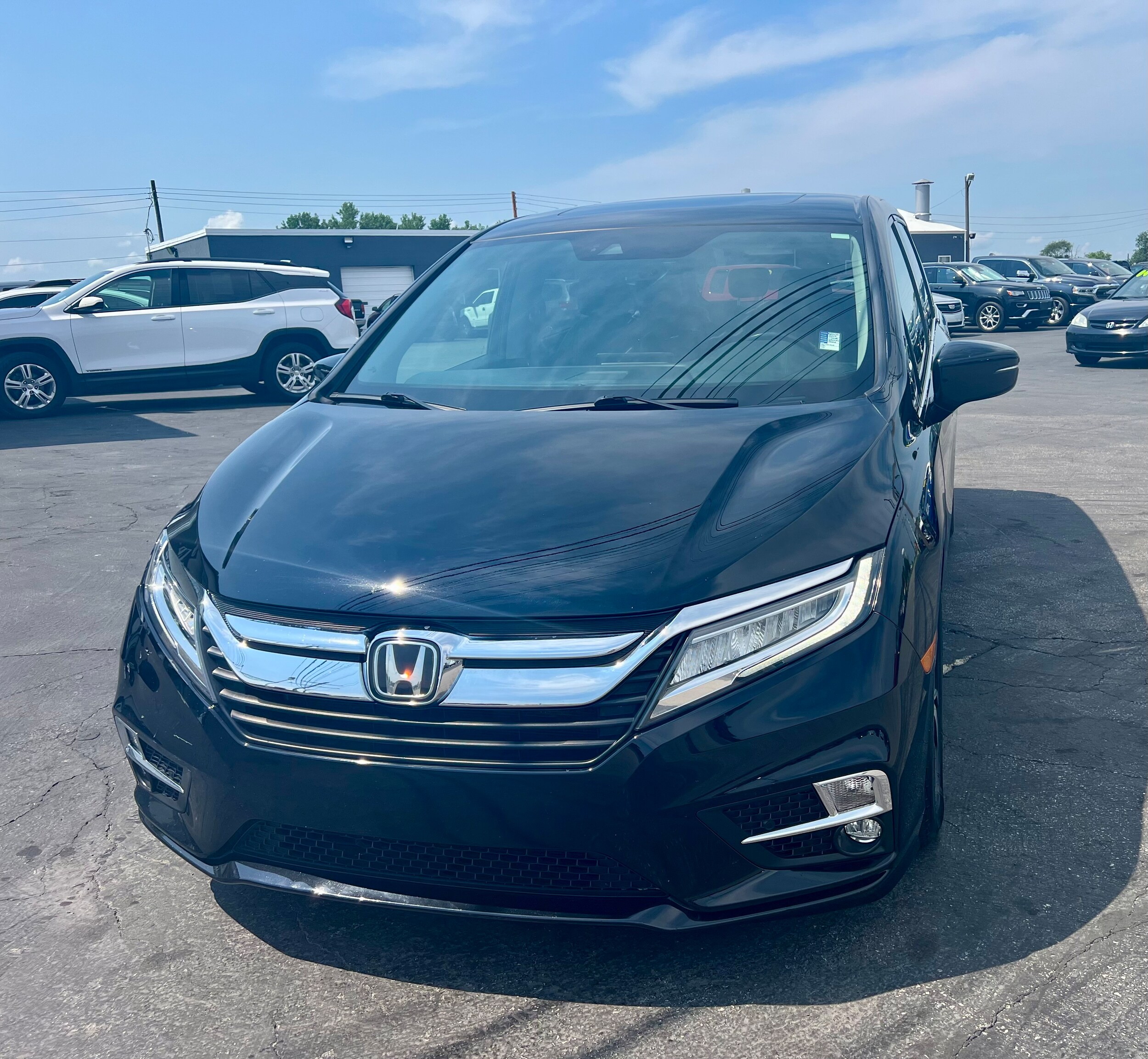 2019 Honda Odyssey Elite photo 2