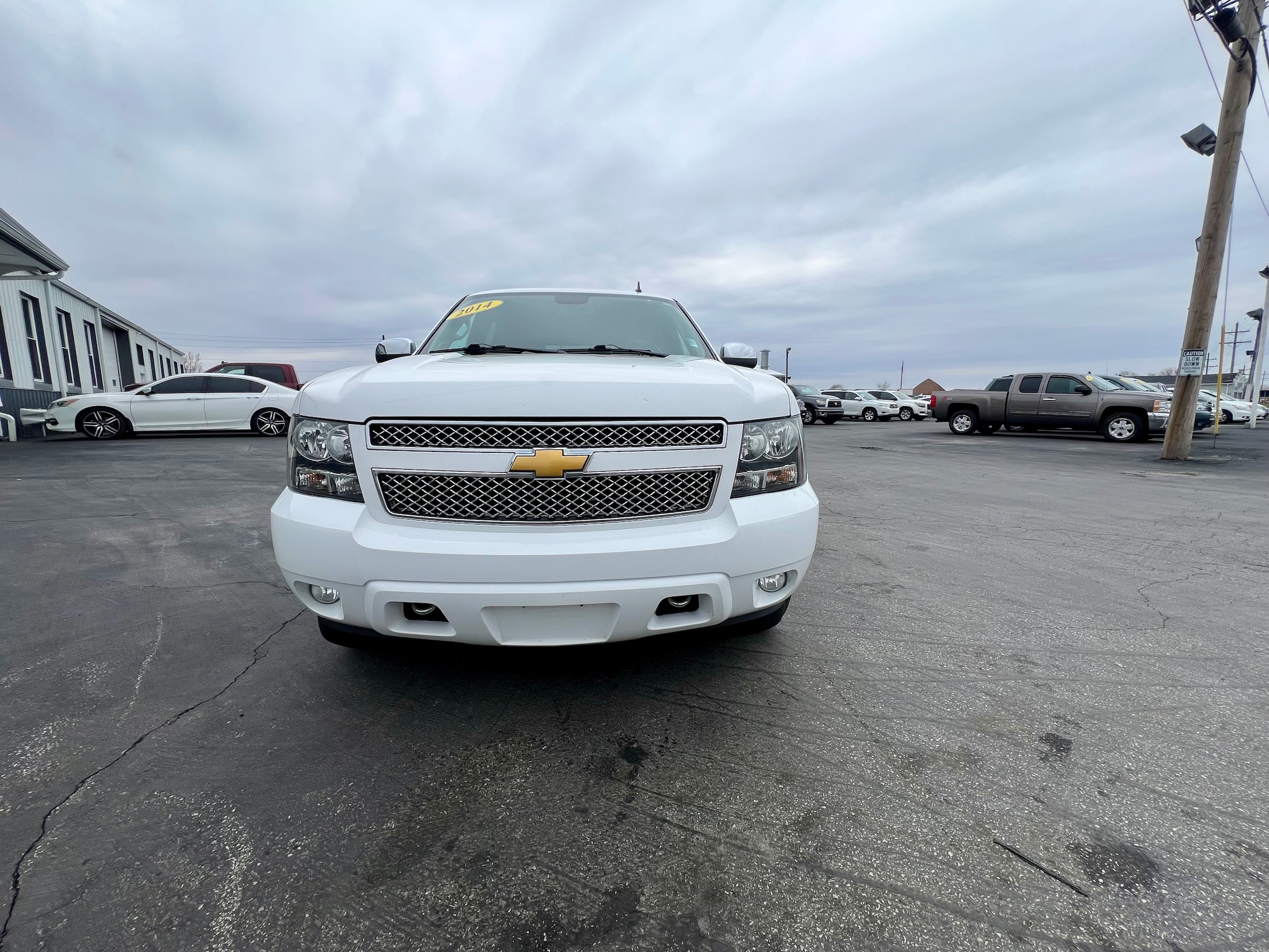 Used 2014 Chevrolet Tahoe LTZ with VIN 1GNSKCE09ER209454 for sale in Frankfort, IN